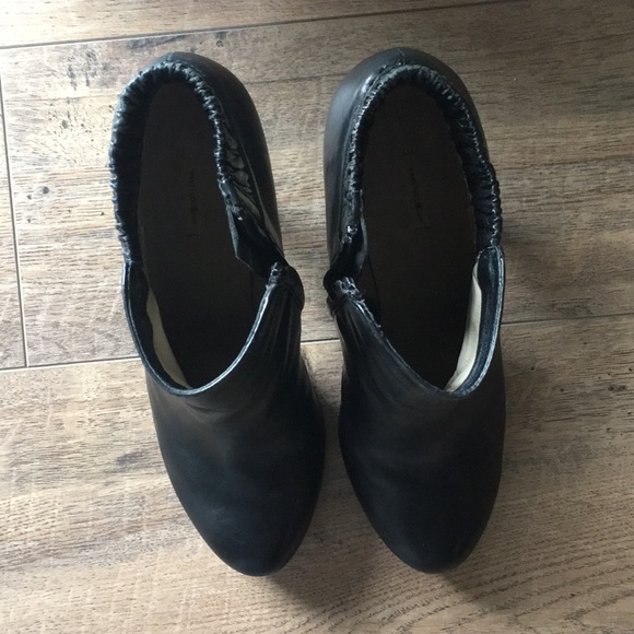 Max Studio Black Booties - Picture 6 of 6